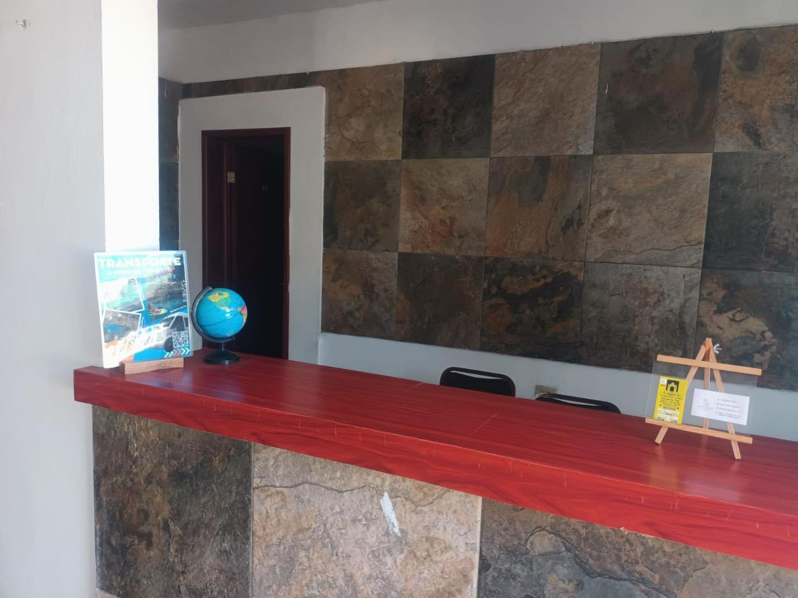 Hotel & Hostal 230 Valladolid  Bagian luar foto