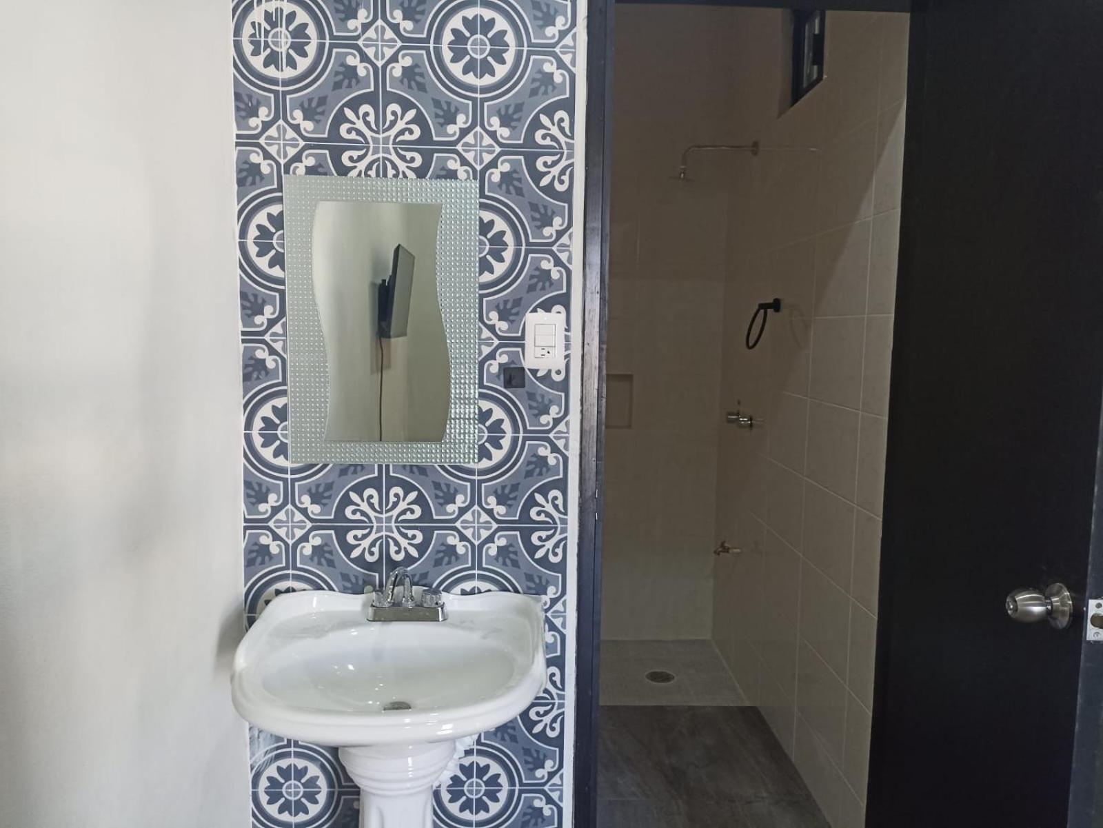 Hotel & Hostal 230 Valladolid  Bagian luar foto